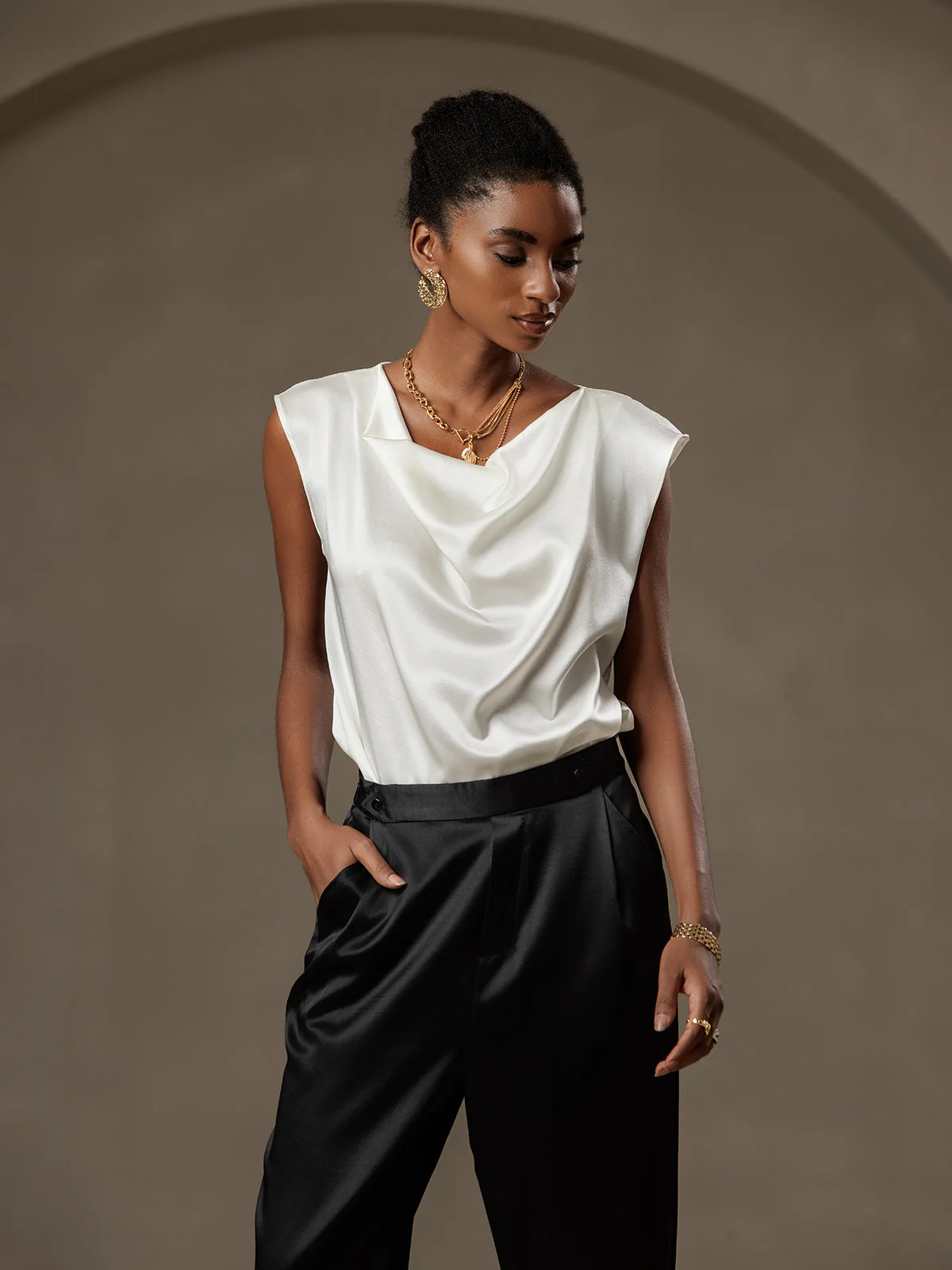 19Momme Pantalons en soie à la mode de style carotte - Image 10