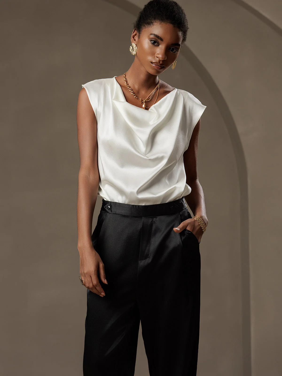 19Momme Pantalons en soie à la mode de style carotte - Image 11