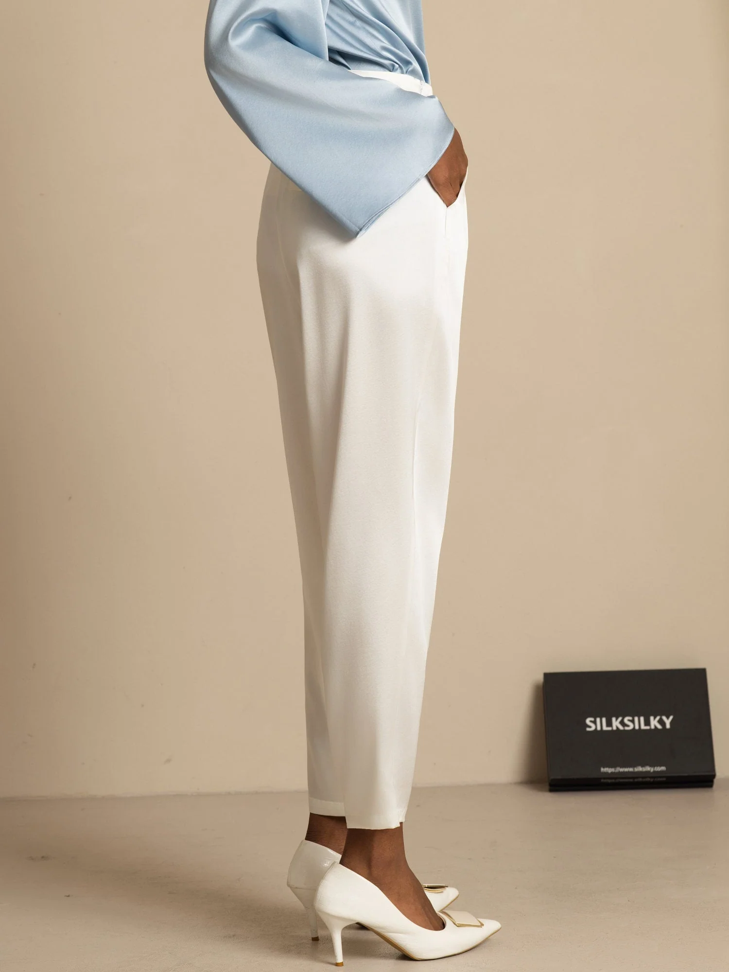 19Momme Pantalons en soie à la mode de style carotte - Image 15