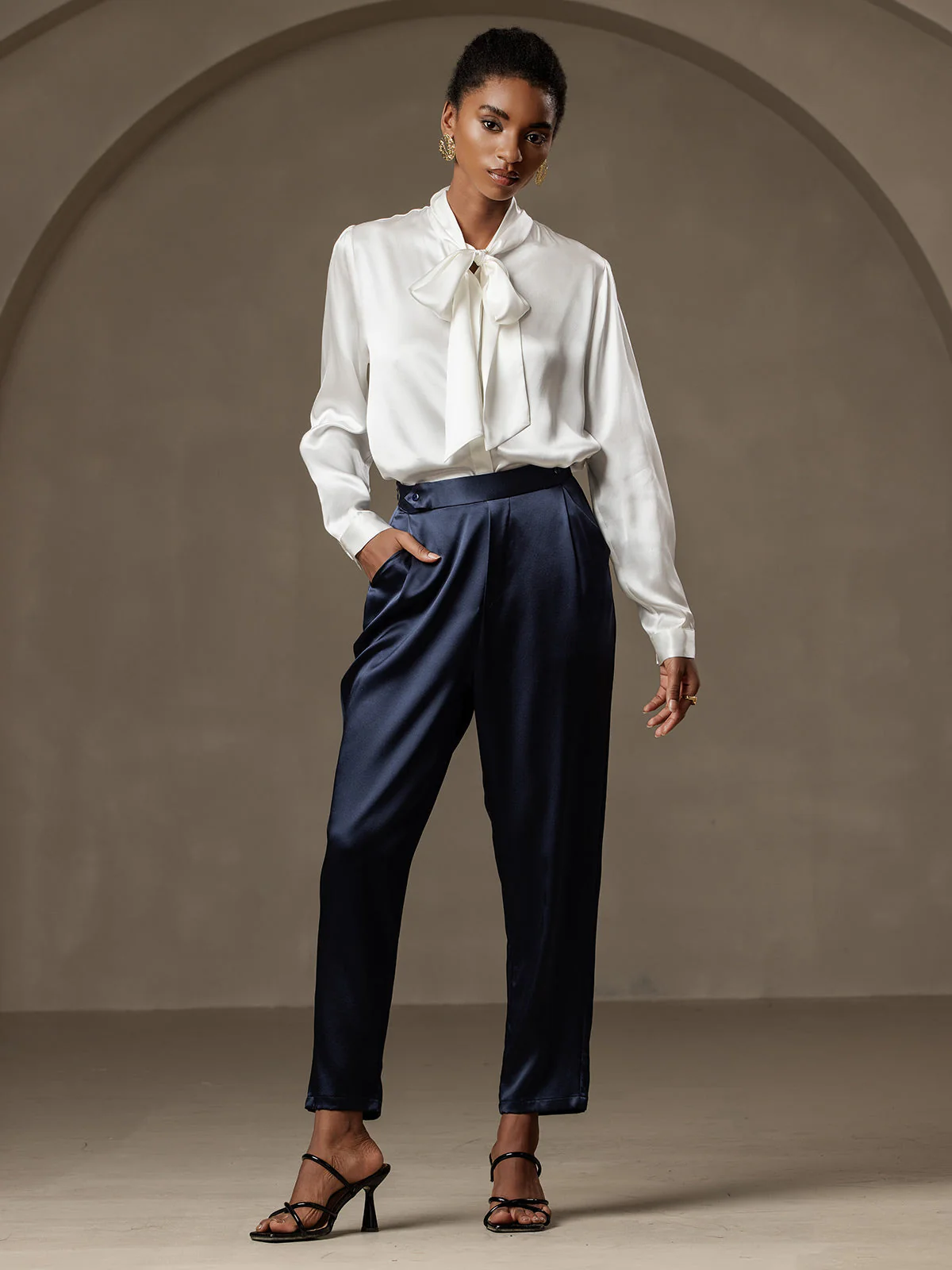 19Momme Pantalons en soie à la mode de style carotte - Image 5