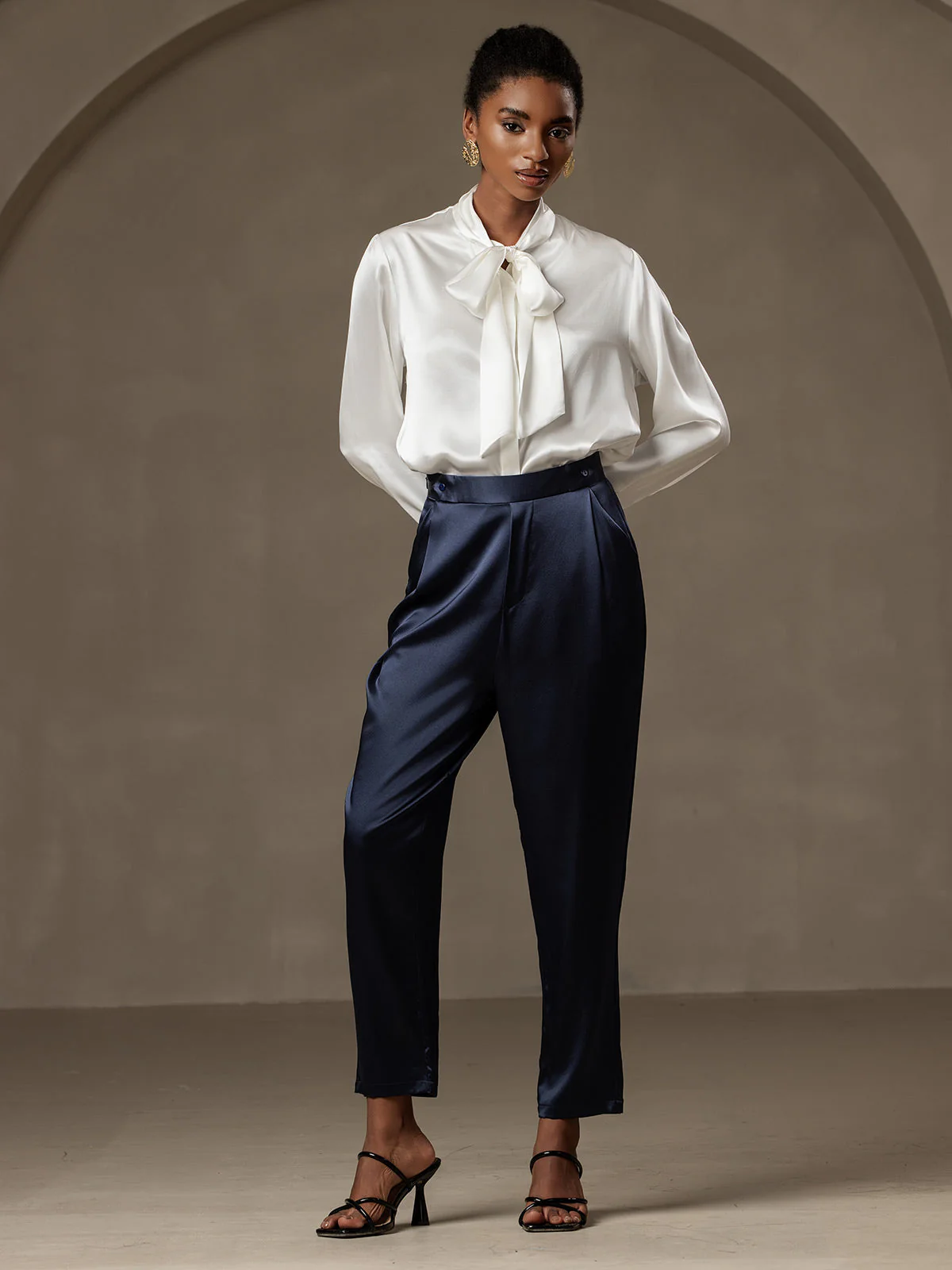 19Momme Pantalons en soie à la mode de style carotte - Image 6