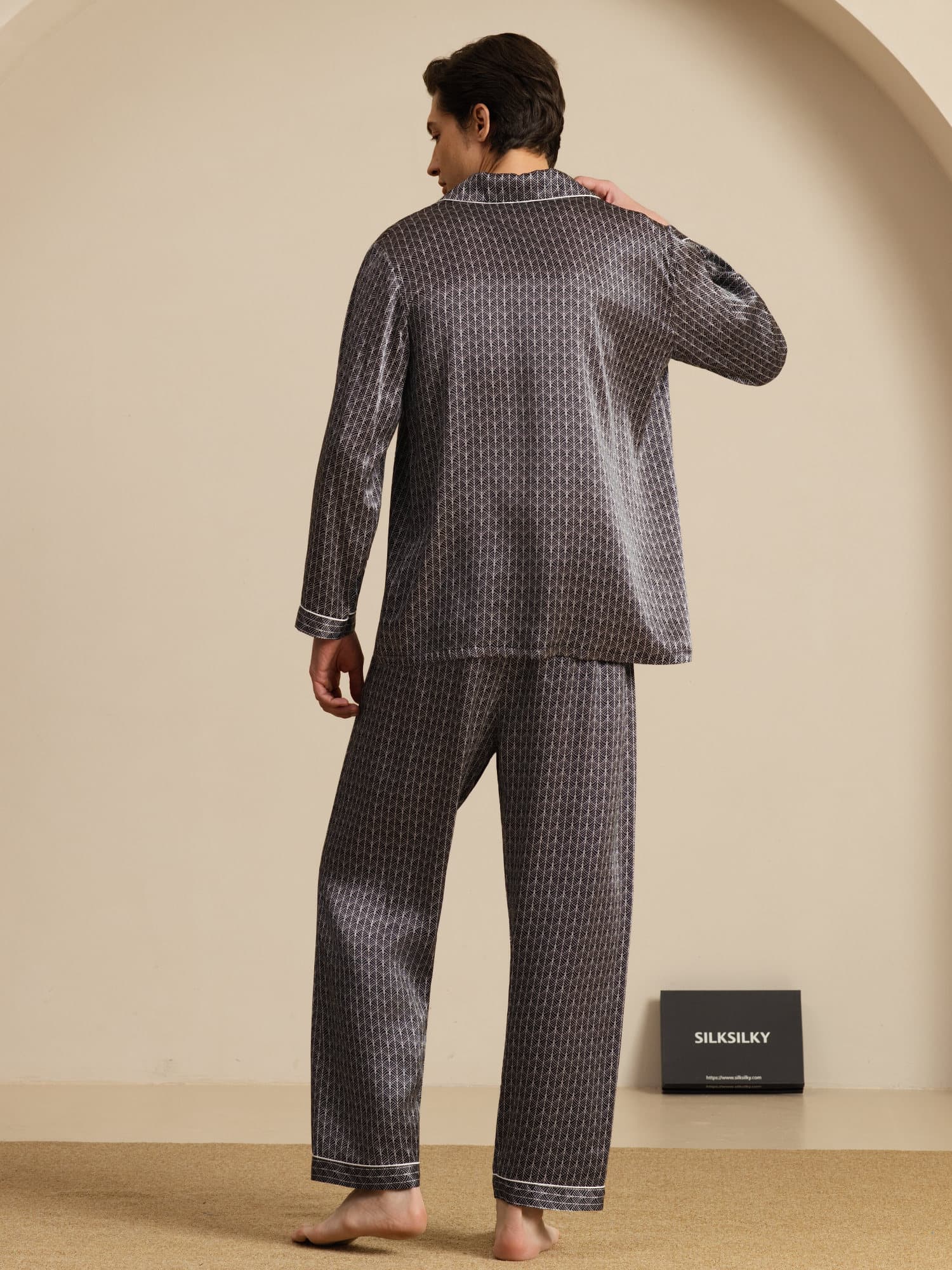 Ensemble Pyjama Homme En Soie Pure Imprimé Ginkgo Bleu Marine Manches Longues Avec Pantalon - Image 19
