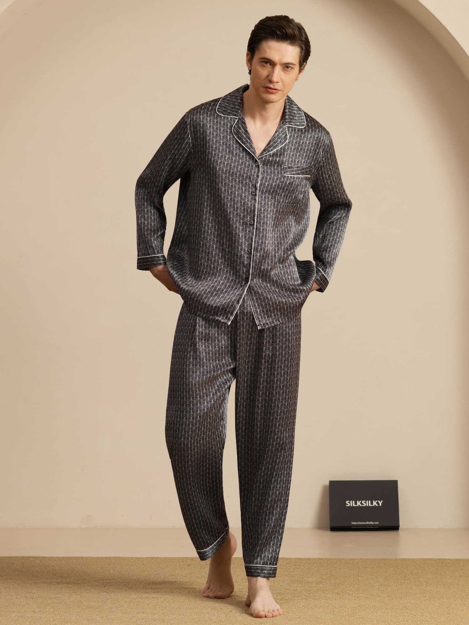 Ensemble Pyjama Homme En Soie Pure Imprimé Ginkgo Bleu Marine Manches Longues Avec Pantalon - Image 25