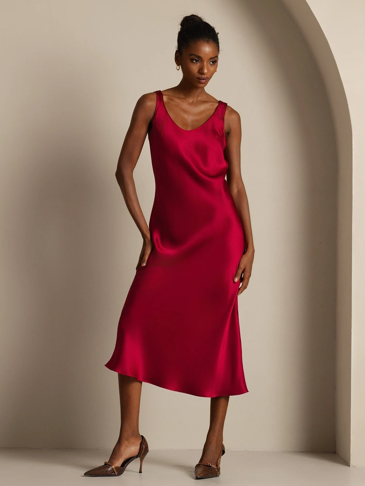 Pure Soie Sangle Larges Sans Manches Longue Robe - Image 23