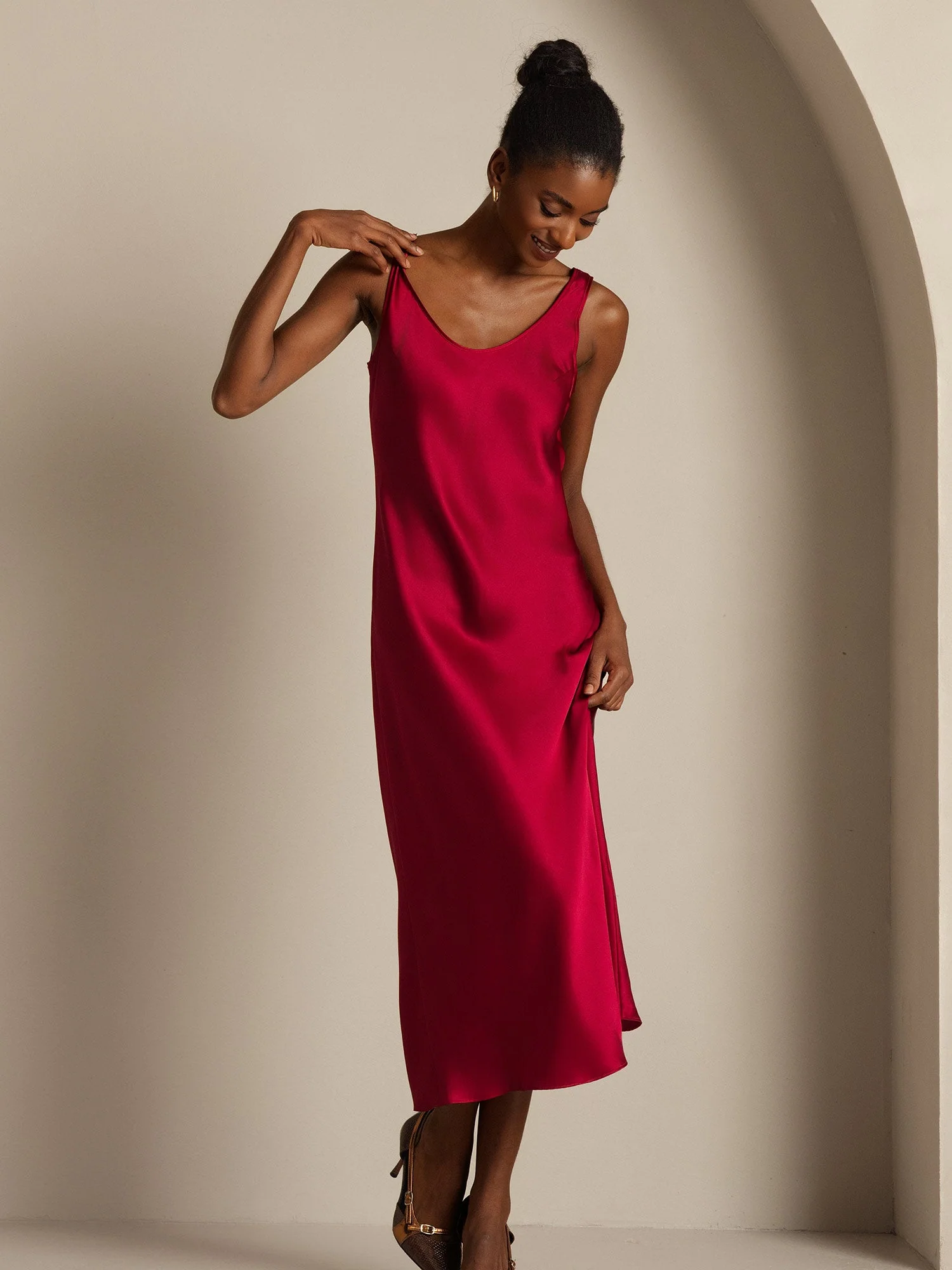 Pure Soie Sangle Larges Sans Manches Longue Robe - Image 24