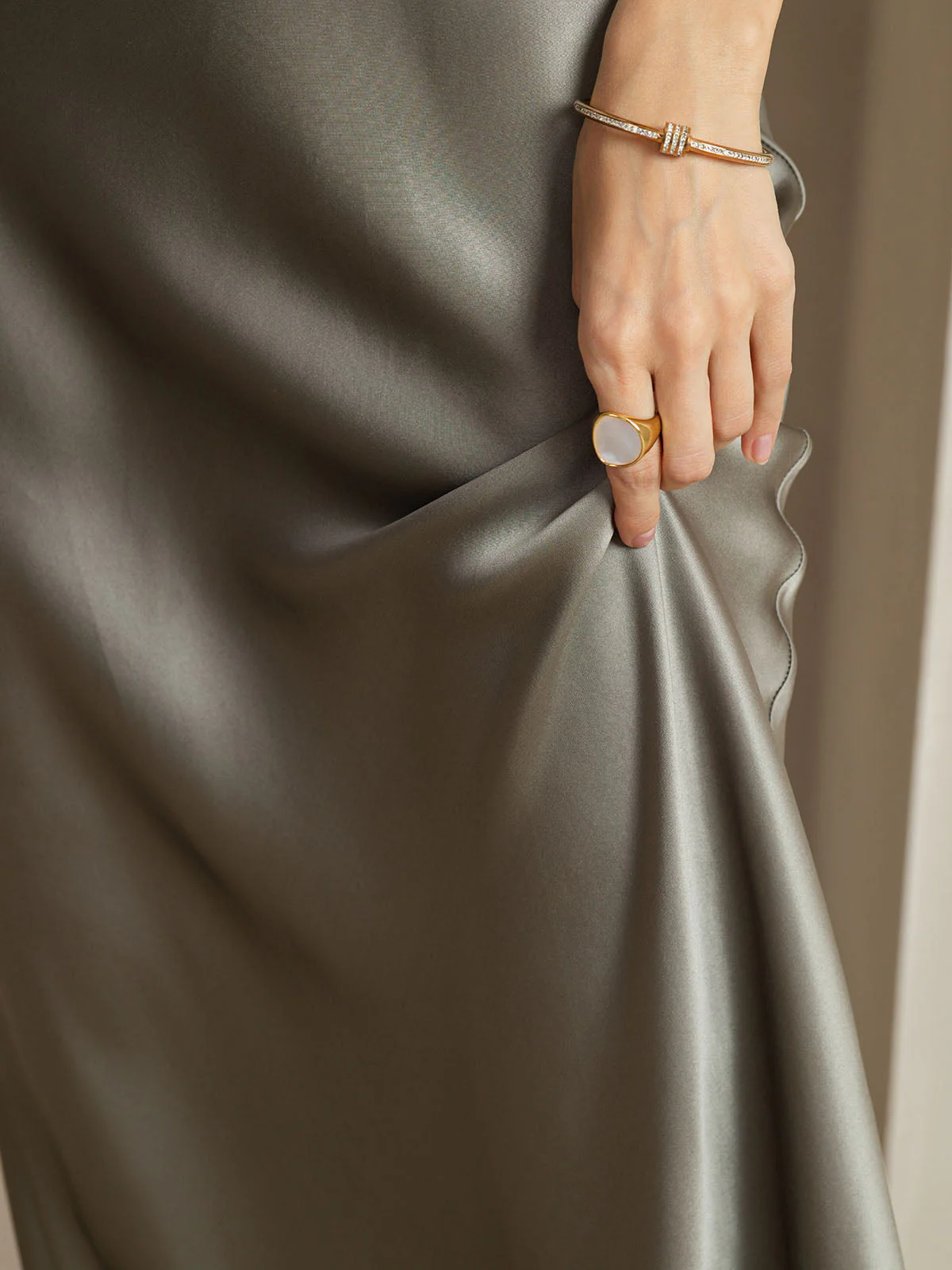 Pure Soie Sangle Larges Sans Manches Longue Robe - Image 44