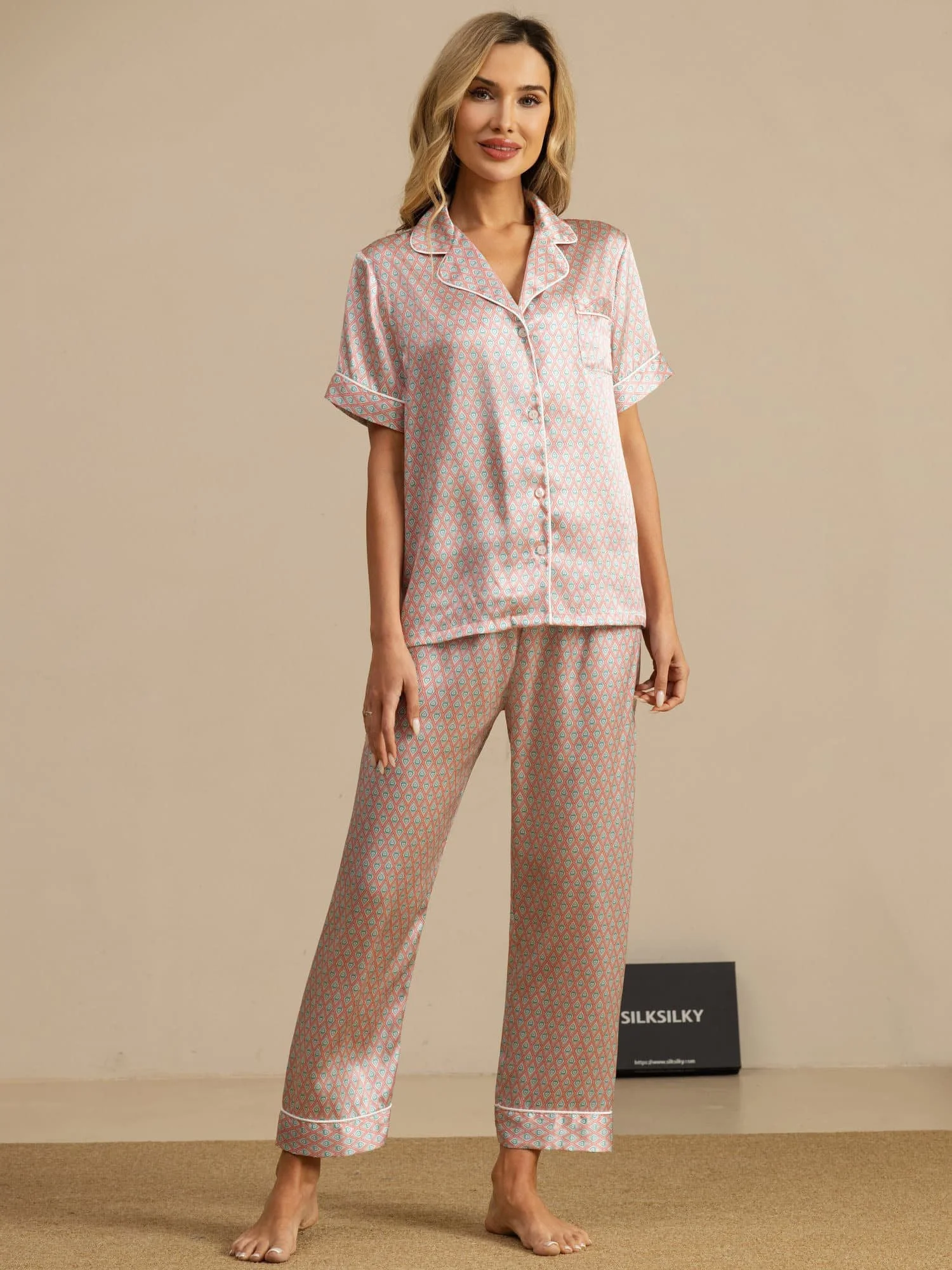 Ensemble De Pyjama En Soie Pure À Imprimé Géométrique À Manches Courtes À Revers Pour Femme Avec Pantalon - Image 12
