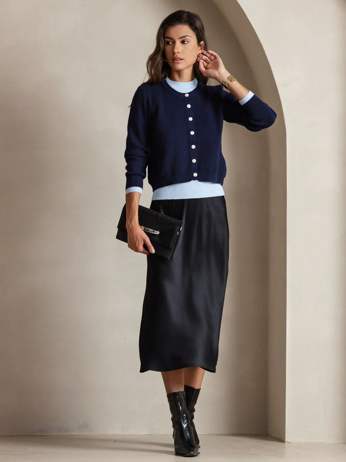 Robe Longue en Soie avec Bretelles Spaghetti - Image 14