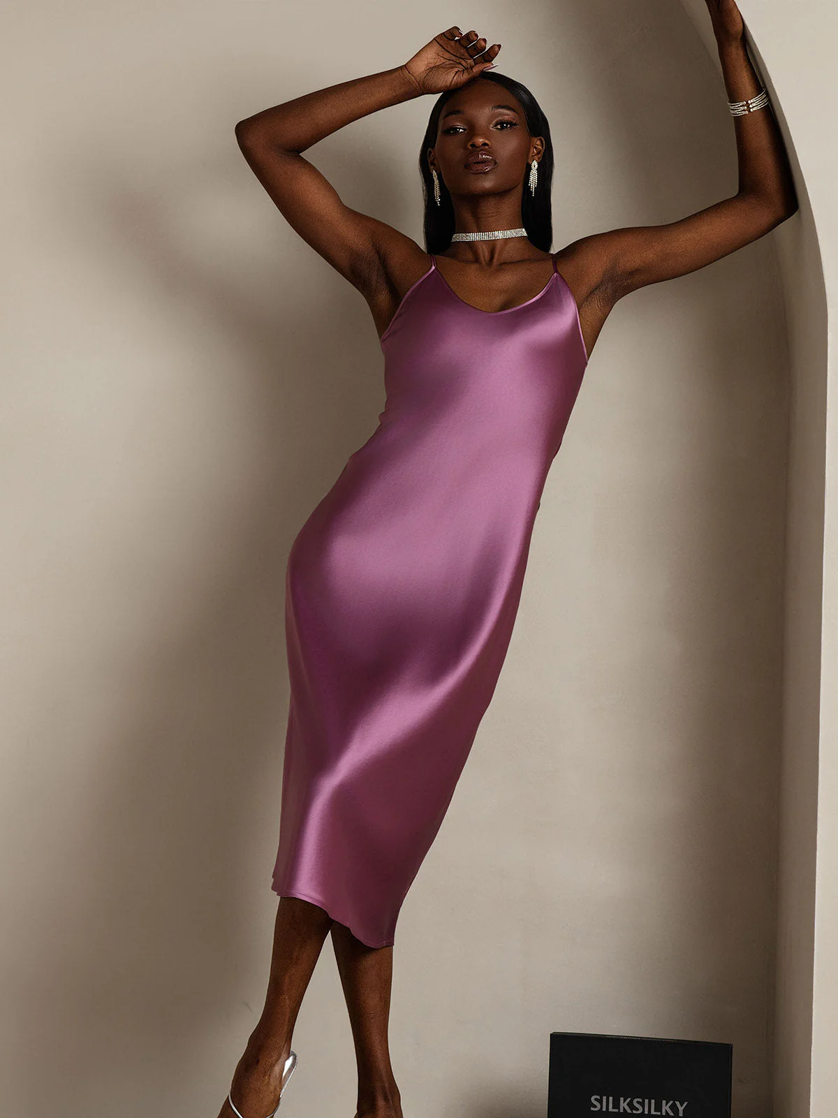 Robe Longue en Soie avec Bretelles Spaghetti - Image 61