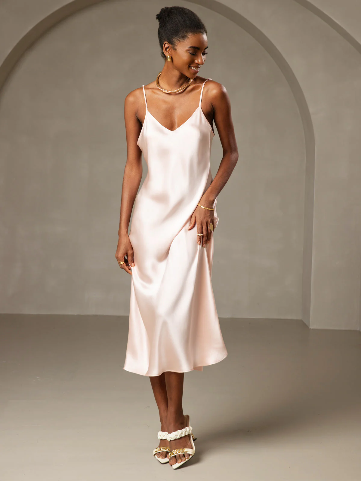 Robe Longue en Soie avec Bretelles Spaghetti - Image 76